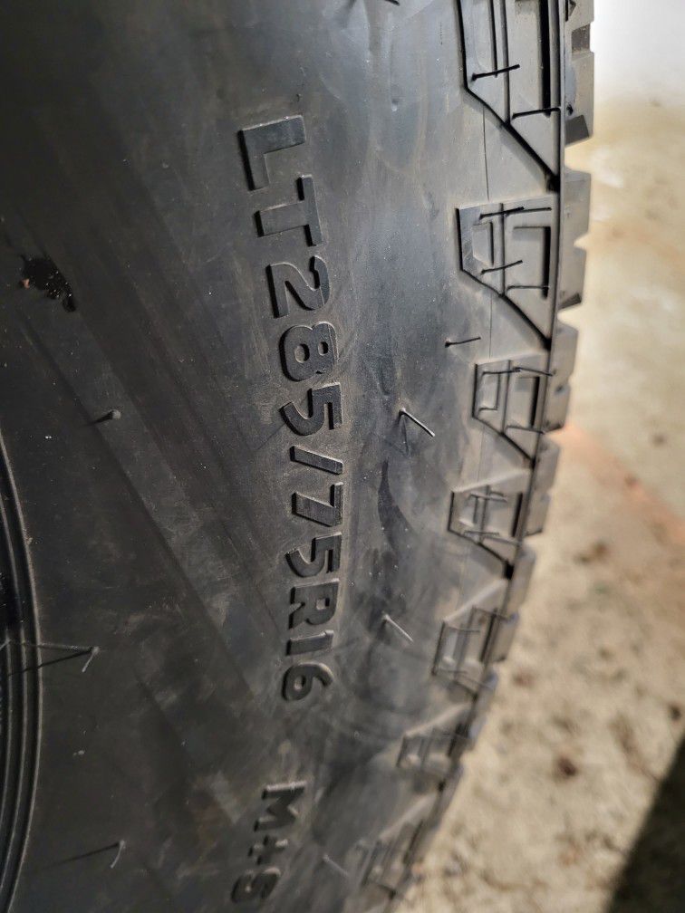 285/75r16 On Stock Chevy Wheels for Sale in Sumas, WA - OfferUp