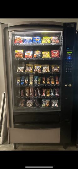 Crane national 157 Snack Vending Machine With Reader Compatibility