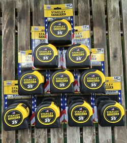 Stanley Tape Measure 35ft 220$