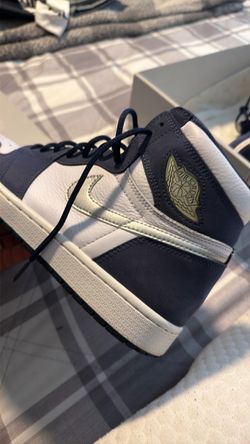 Air Jordan 1 Mid Navy White Sneakers