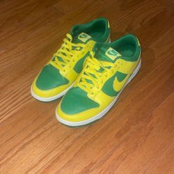 Nike dunk reverse brazil size 9.5