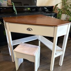 Kids Corner Table w/drawer and Stool