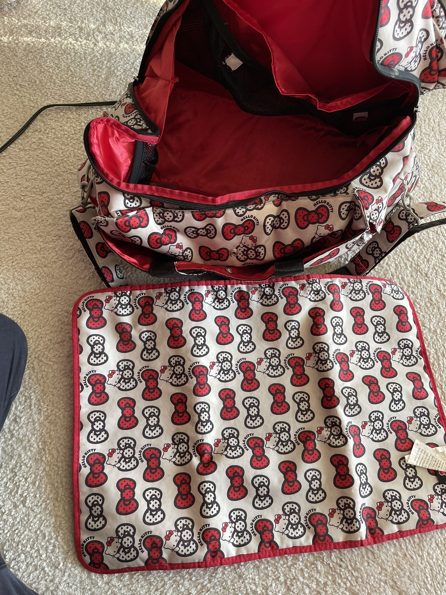Hello Kitty, Bags, Gently Used Hello Kitty Purse