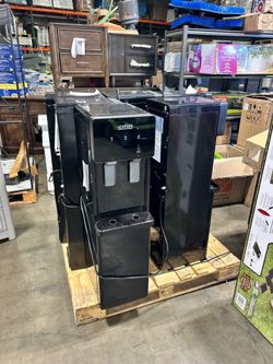 Iceman water dispenser and ice maker