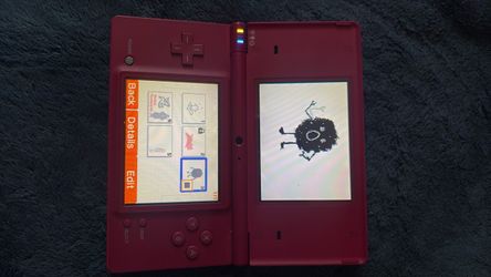 Nintendo DSI pink