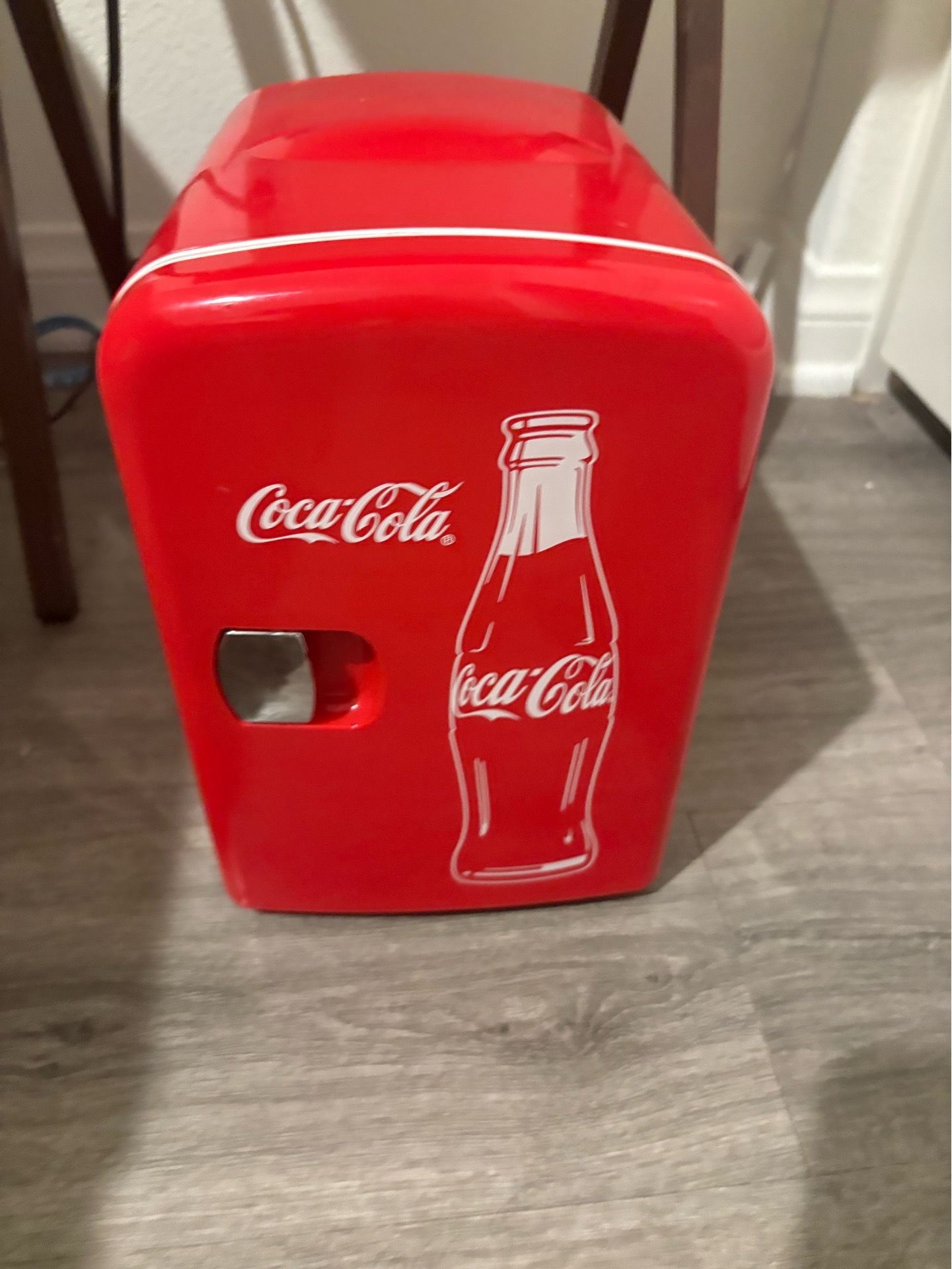 Mini fridge