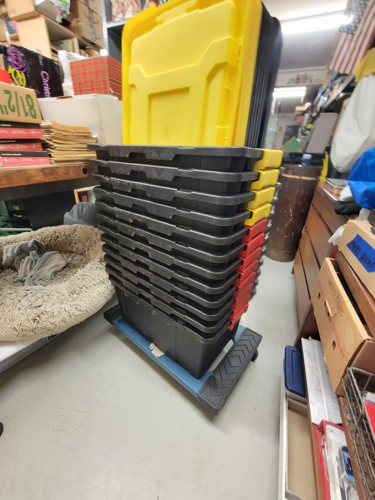 Sterilite Industrial Storage Bins - Medium Size (15-Gallon)