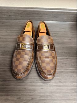 Men’s Size 11 Louis Vuitton loafers