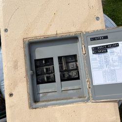 ITE Sub Panel With Circuit Breakers 