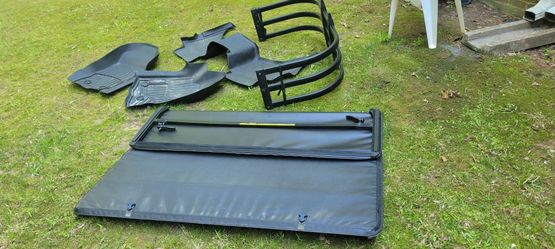 Tonneau Wheater Tech and Bed Truck Extension