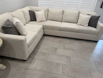 Sectional Luxe Foam Crypton Sectional