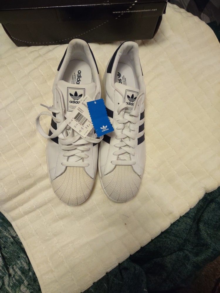 New White And Black Adidas Size 20 Low Cut  Shoes