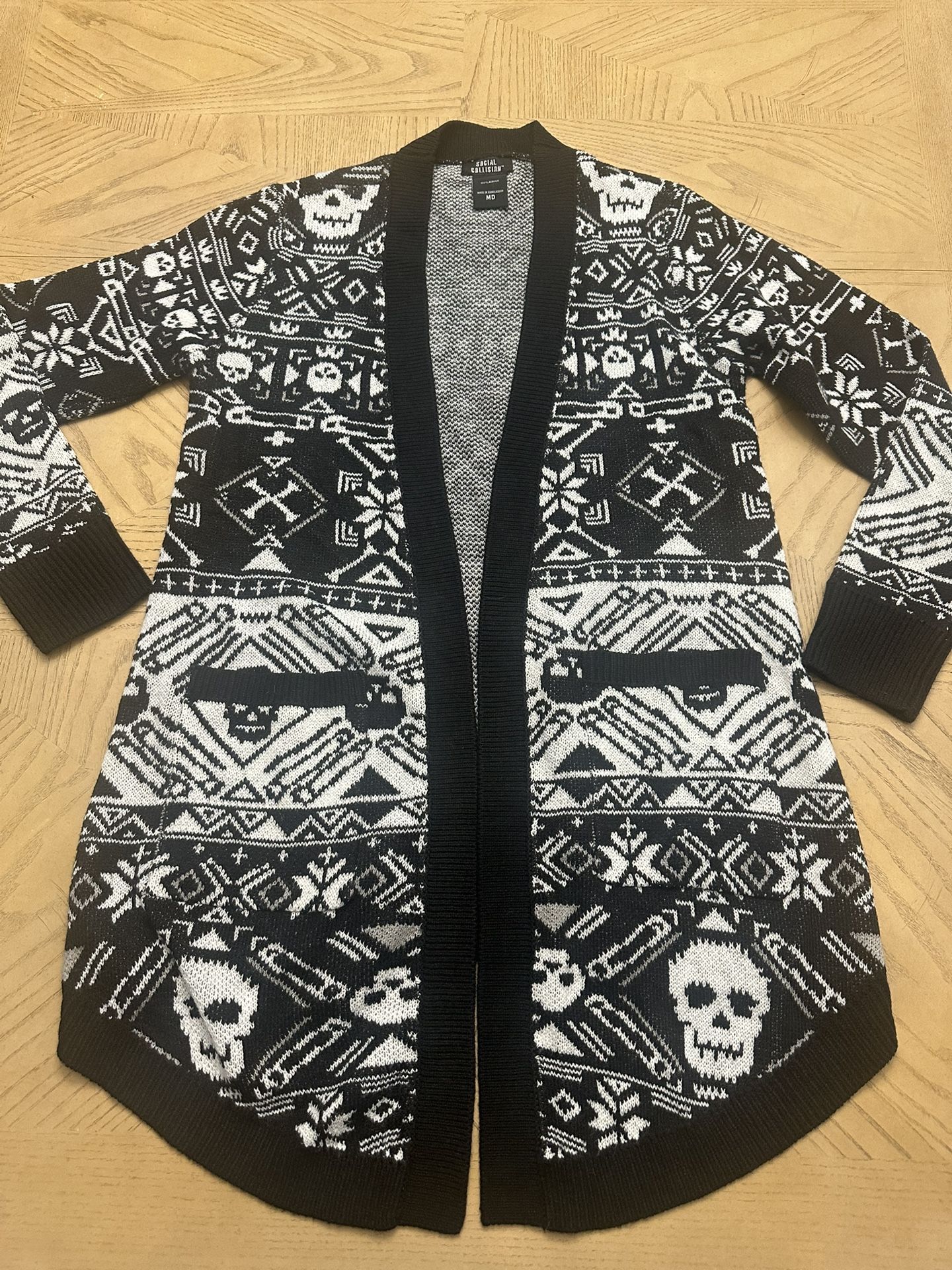 Social Collison Skulls Fair Isle Girls Open Cardigan Size M