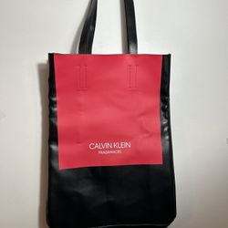Women's stylish bag. Calvin Klein.. $27.