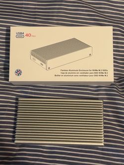 Qwiizlab Fanless 40Gbps USB4 SSD Enclosure
