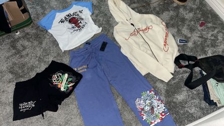 BRAND NEW Ed Hardy Women’s Bundle Size Medium