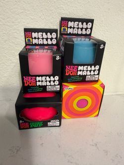 NeeDoh Mello Mallos, Color Change & Funky Pup