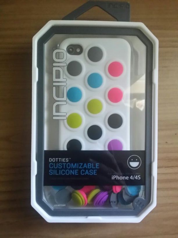 Incipio Dottie IPhone 4 Case.