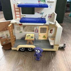 Bluey Campervan Playset