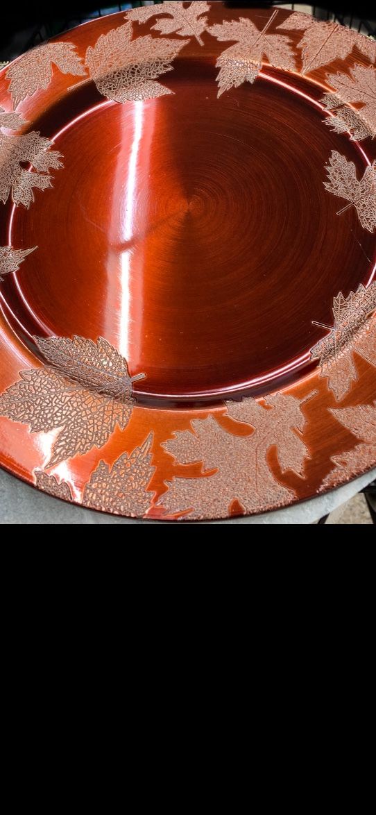 10 Thanksgiving Fall Maple Leaf Charger Plates