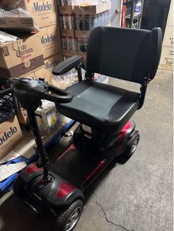 Drive Medical Phoenix Heavy Duty Power Scooter, 4 Wheel, 20" Seat