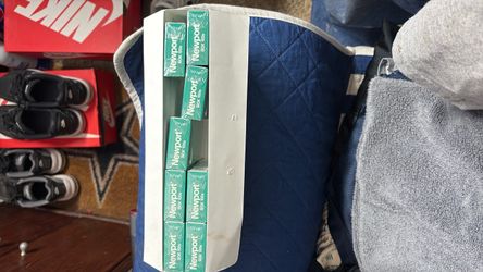 Smokes