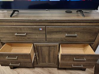 Used dresser