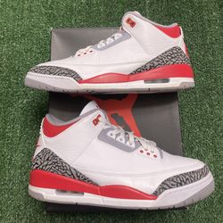 2020 Jordan Fire Red 3s size 11 VNDS