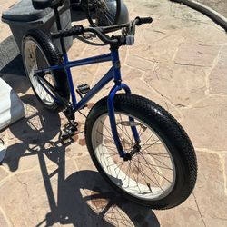 Mongoose Beast 26-Inch Fat Tire Mountain Bike