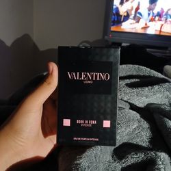 Valentino Cologne 