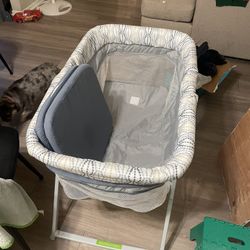 Foldable Bassinet 