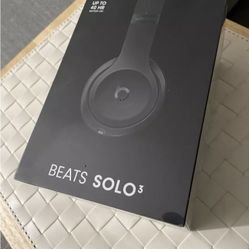 BEATS SOLO 3 Brand New 