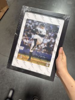 New Black Picture Frame – Photo/Autograph Frame, Wall Mount & Tabletop