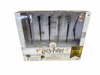 Jakks Pacific Harry Potter 6 Die-Cast Wands Light And Sounds Collector Box