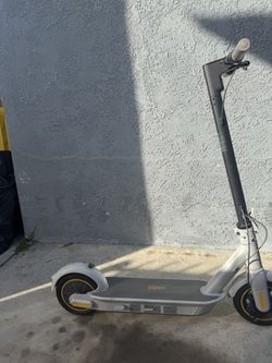 Nine Bot Scooter 
