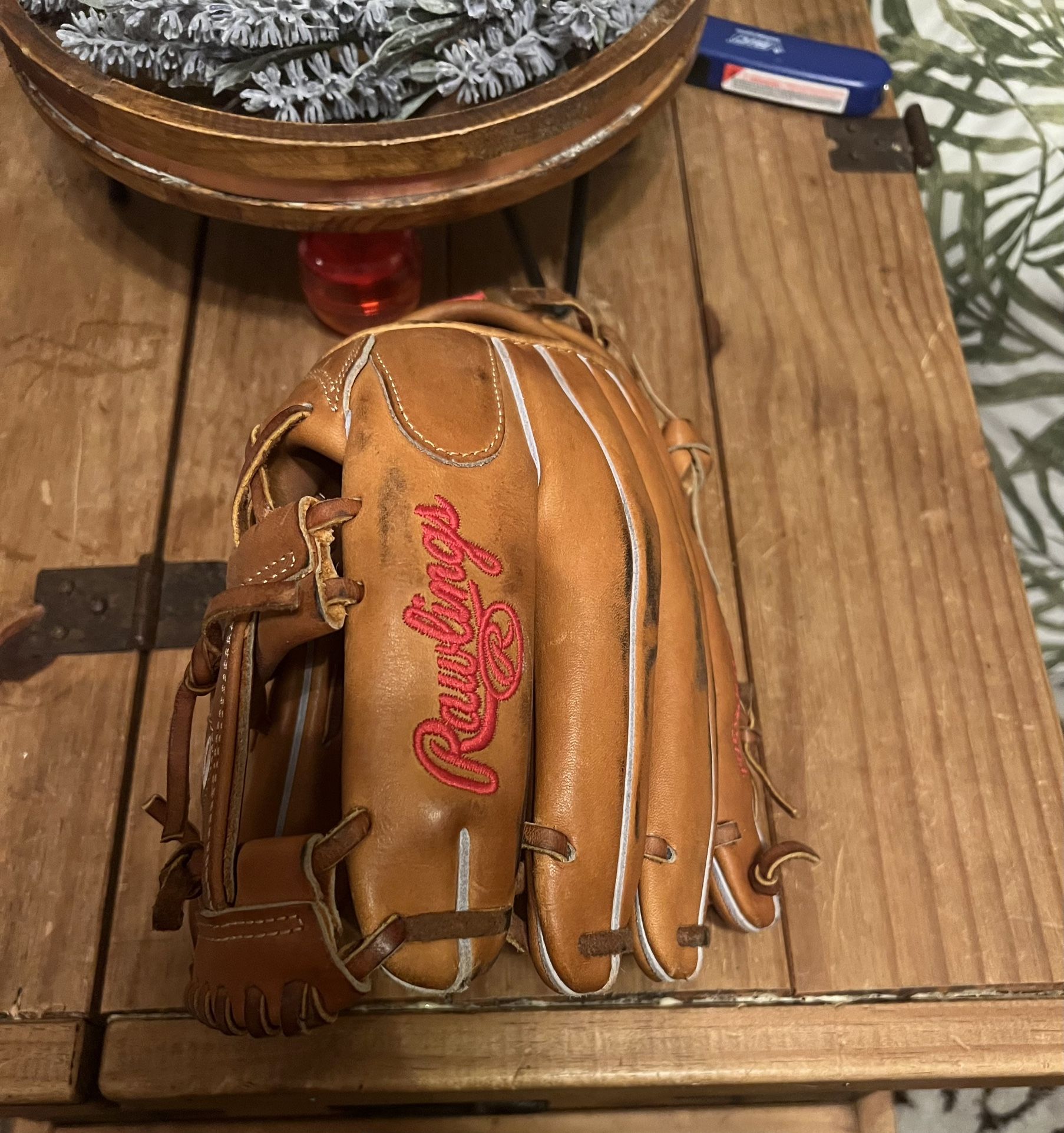 Rawlings Heart Of The Hide Baseball Glove. 11 3/4 Inches