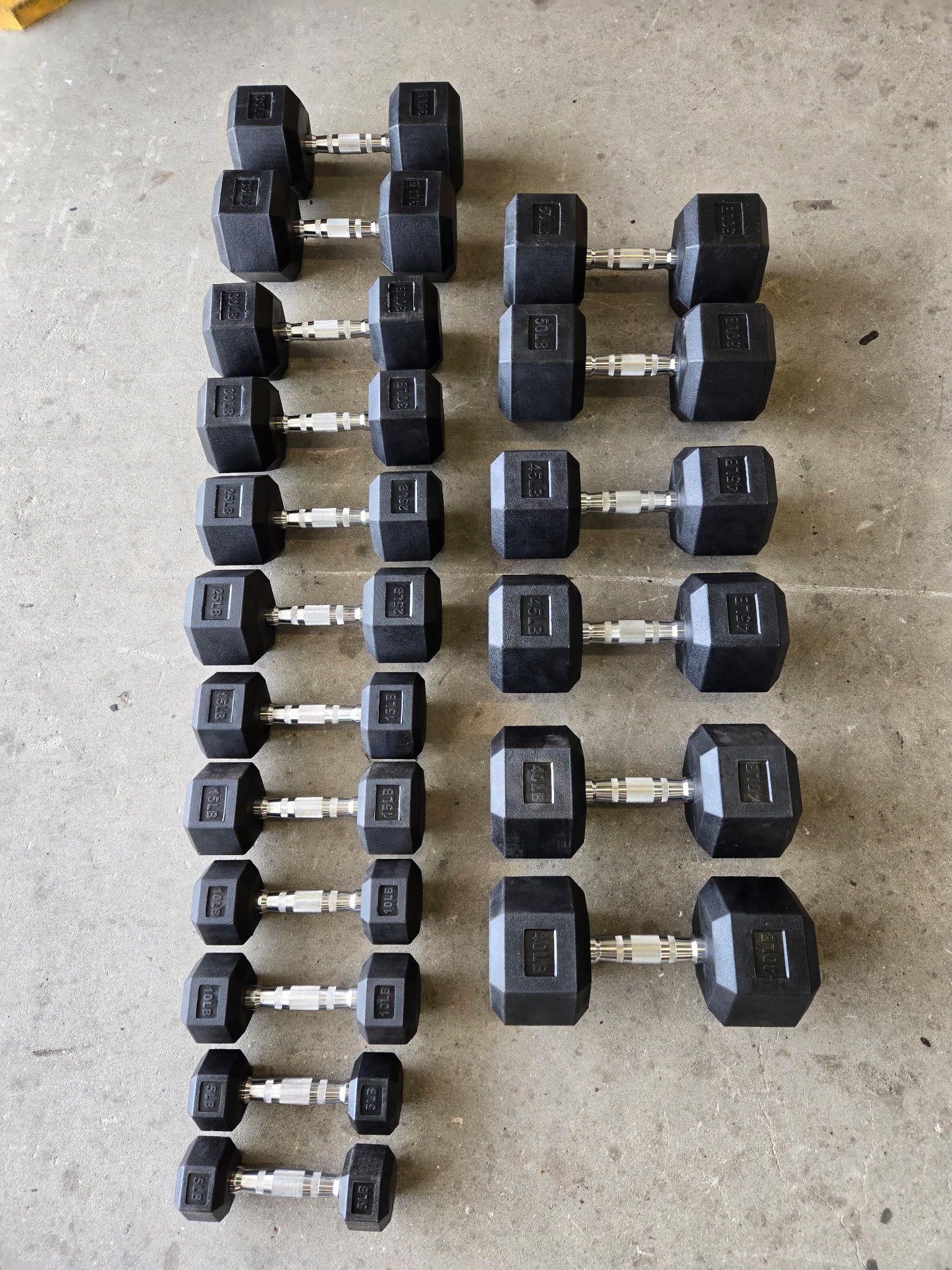Brand New Rubber Dumbbells 5-50 Lbs