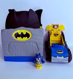 Fisher-Price Little People DC Batman Playset. Zip code:33177
