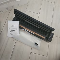 Vacuum Sealing Machine