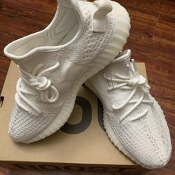 Yeezy 350 V2 Bone Size 9.5