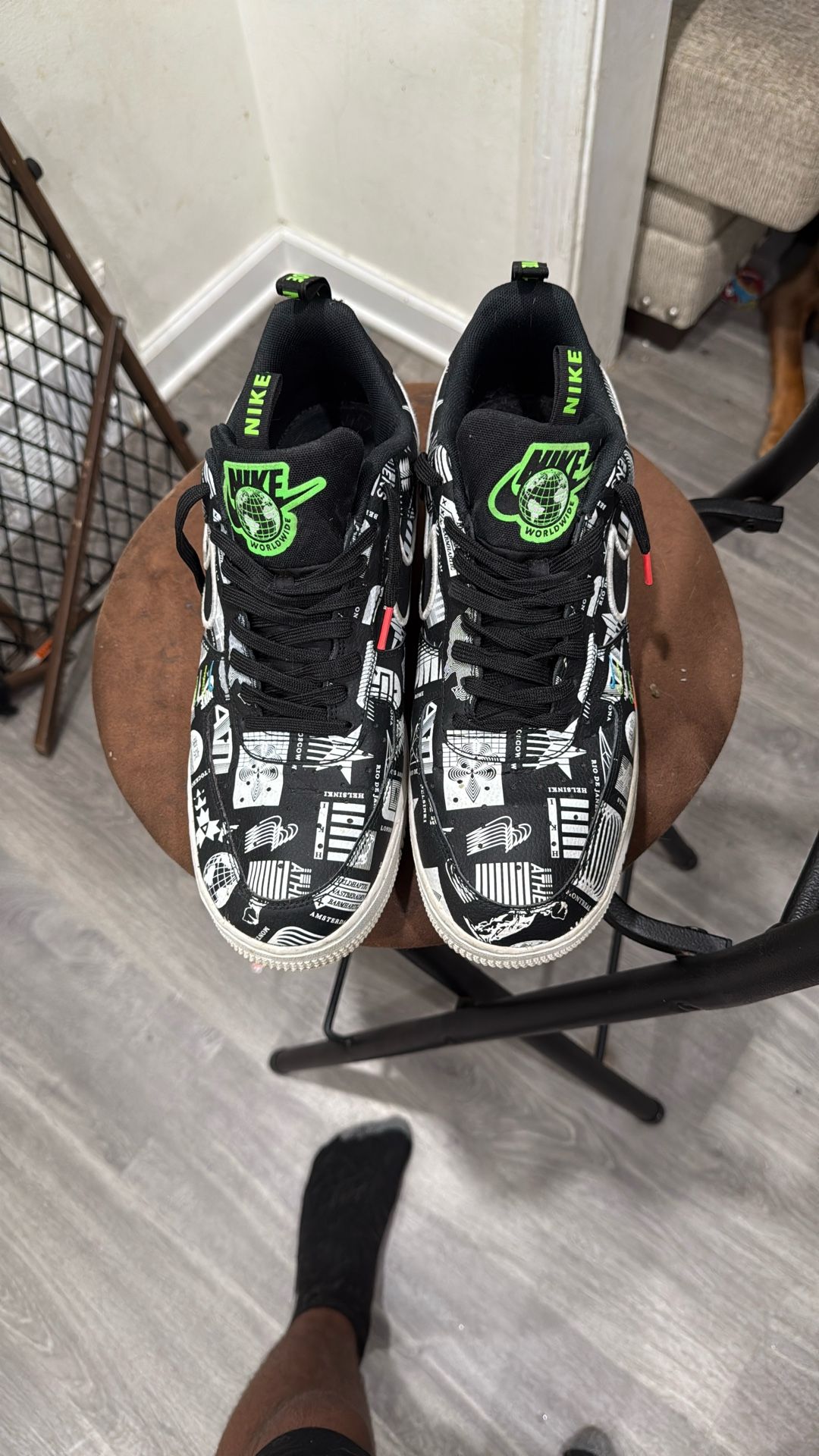 Nike Air Force 1 Low Worldwide (Size 11)