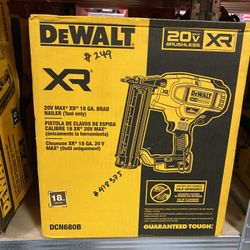 Dewalt 16ga Angled Finish Nailer Tool Only 