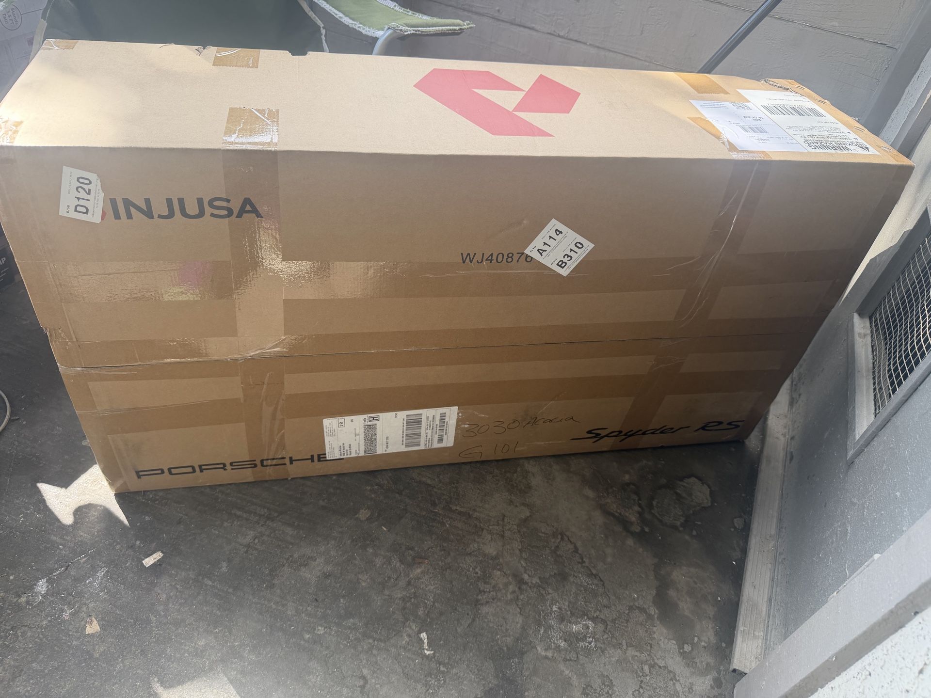 NEW IN BOX ๐ฅ Porsche 718 Spyder RS 12V Kids Ride-On Car โ INJUSA (Licensed)