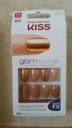 KISS NAILS