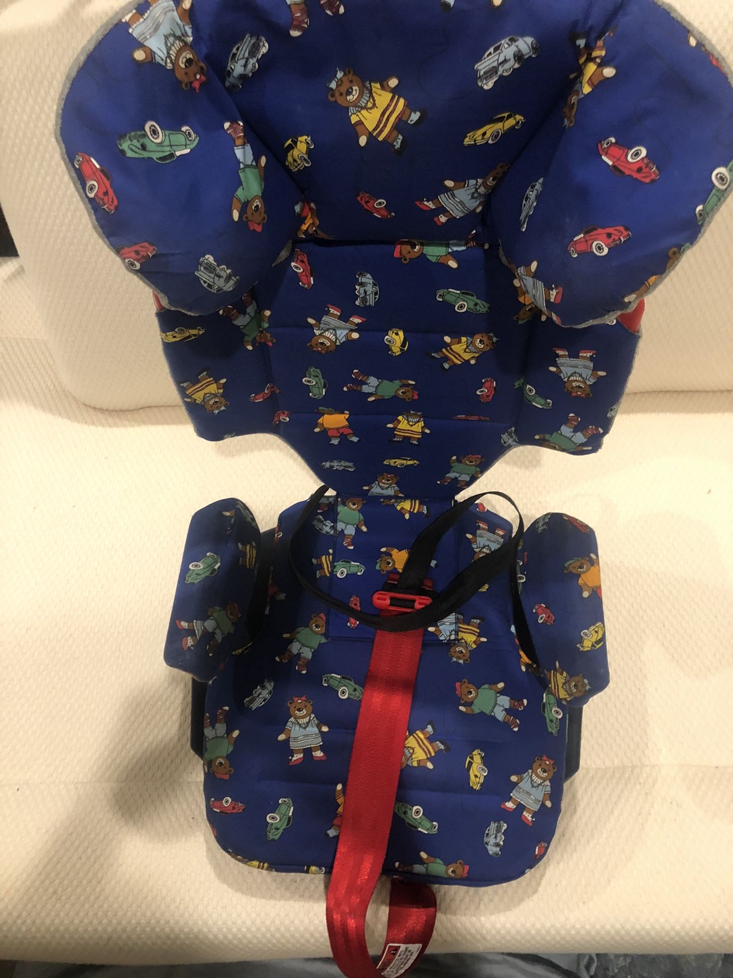 Child car seat by Porsche.yy