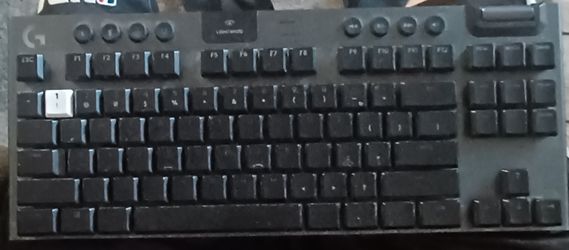 Logitech g915 TKL Lightspeed wireless (tactile)
