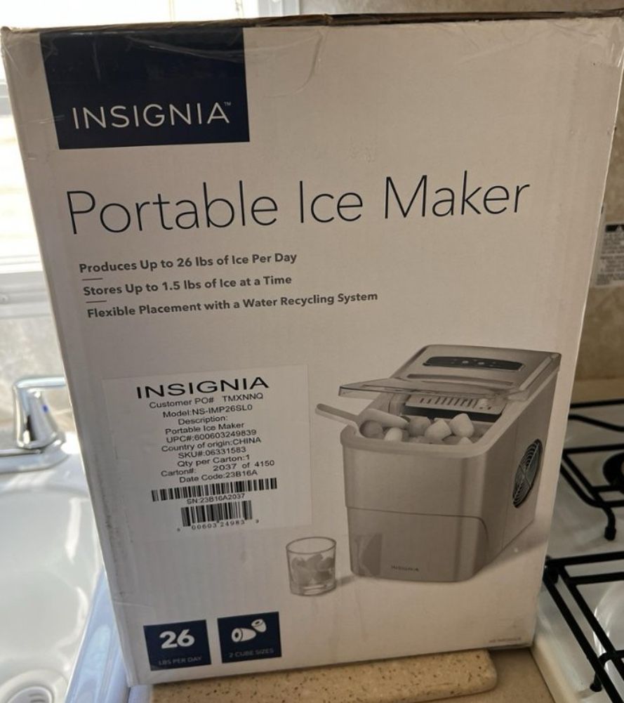 Insignia Portable Ice Maker