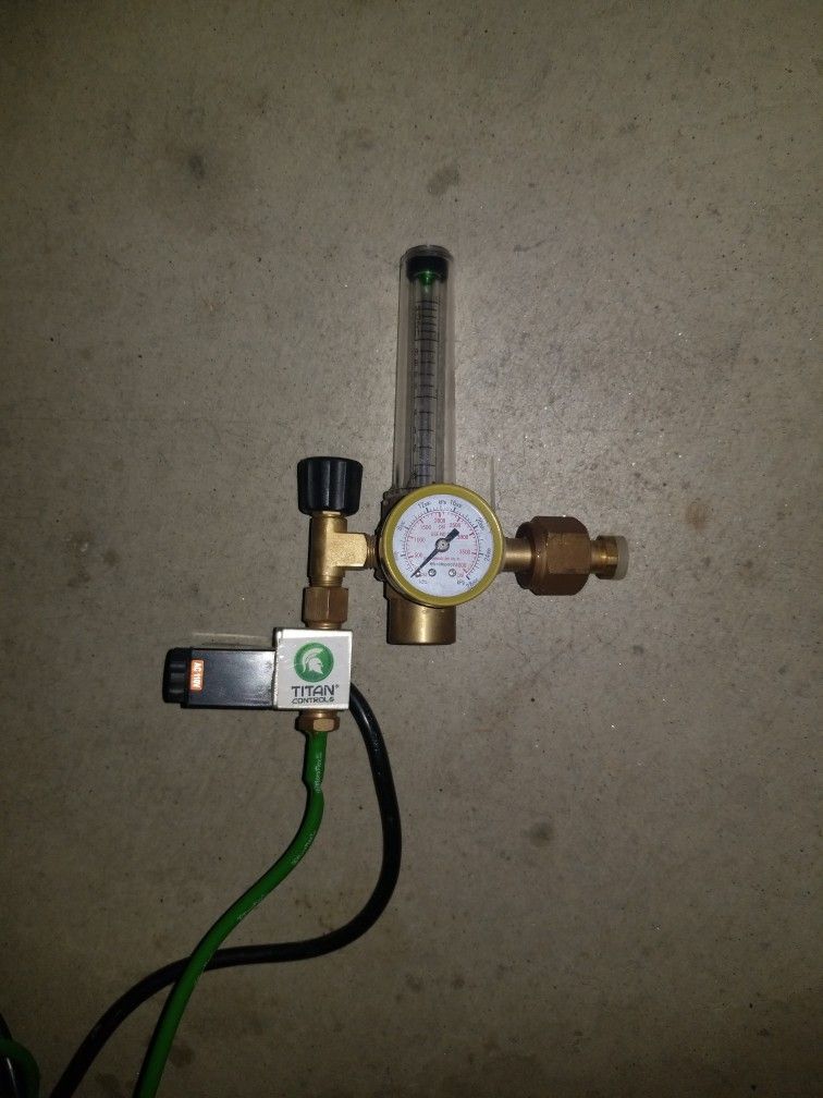 Titan Controls CO2 Regulator