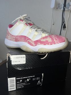Jordan 11 Retro Low Pink Snakeskin