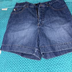 Women’s Shorts Size 8